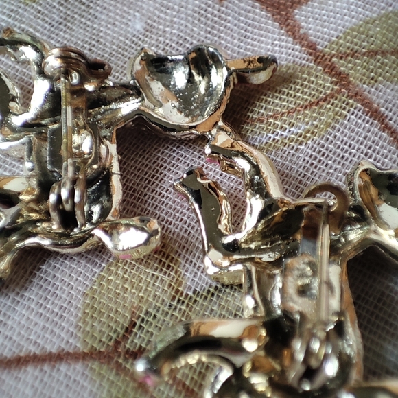 Pair of Gold Tone Lamb Lambs Sheep Easter Scatter Pins Vintage Enamel 2 Brooches - Picture 9 of 11